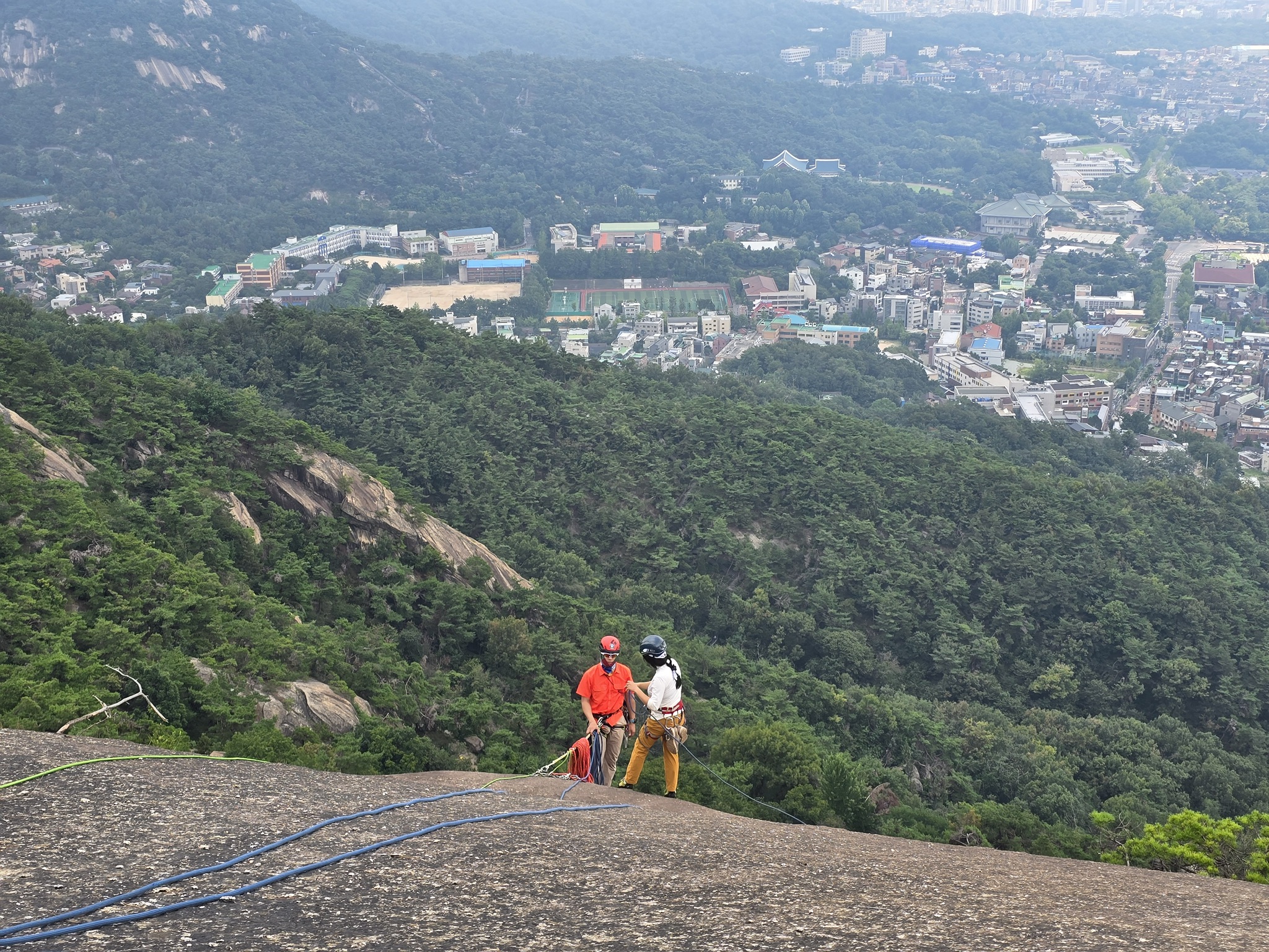 Rock climbing Korea outdoor education